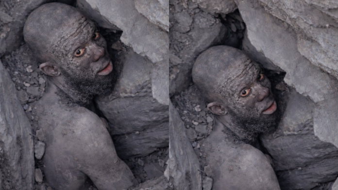 Man Cries for Help after Galamsey pit fall on himpenyahblogmedia