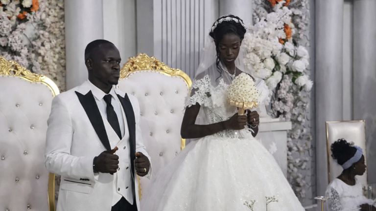 South Sudanese Man Marries a Beautiful Lady After Paying $77,000 Dowry, 297 Cows and Some Plots of Land